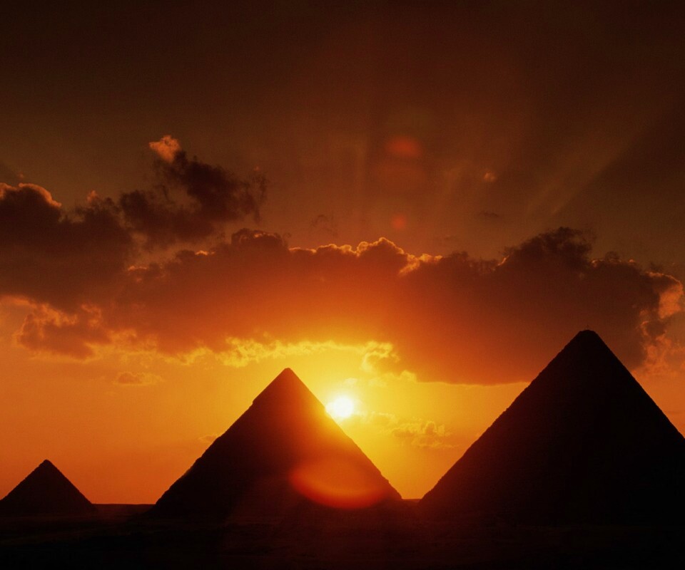 Египетские пирамиды на закате обои