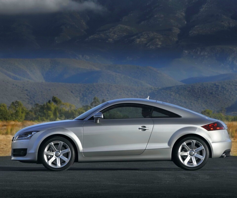 Трехдверный ауди обои