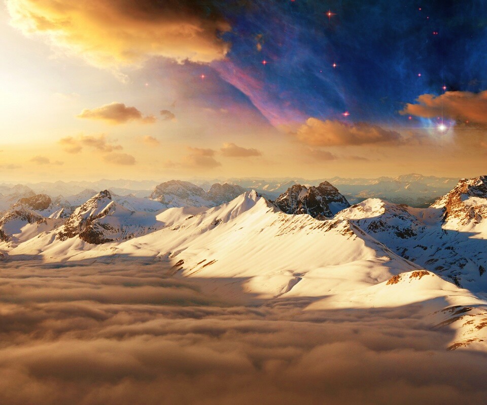 Горный хребет над облаками обои