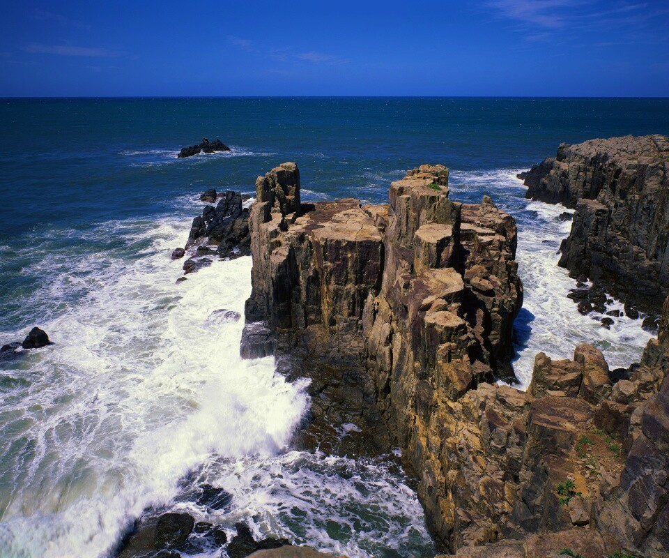 Плоские скалы обои