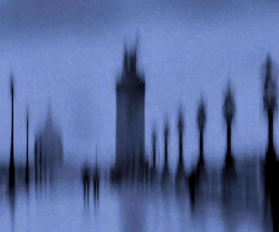 Размытый вид с моста обои