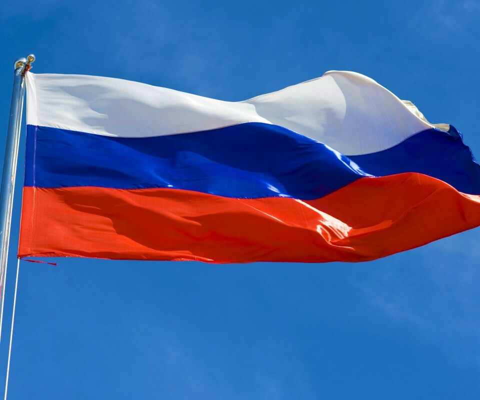 Флаг России на флагштоке обои
