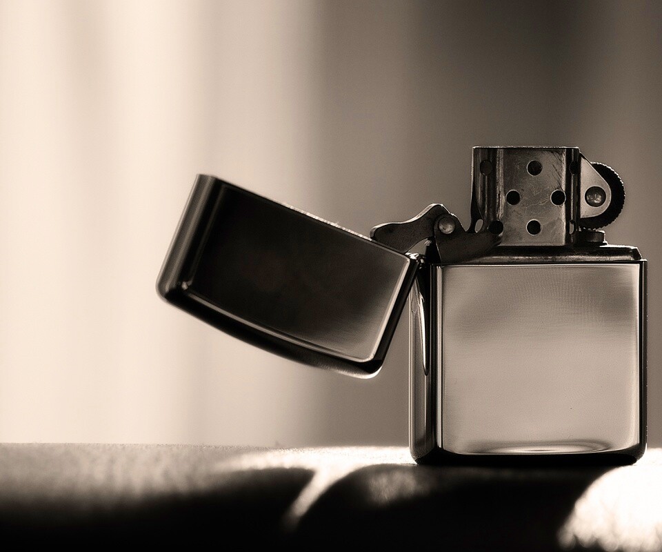 Зажигалка обои