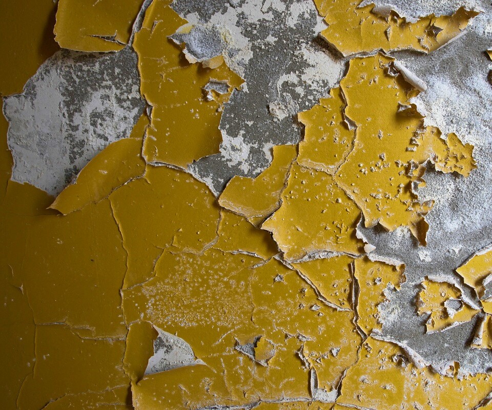 Отшкуренная стена обои