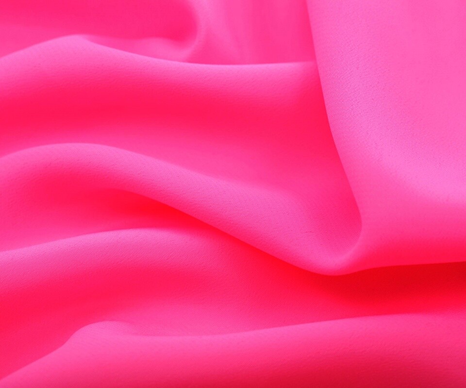 Розовая ткань обои