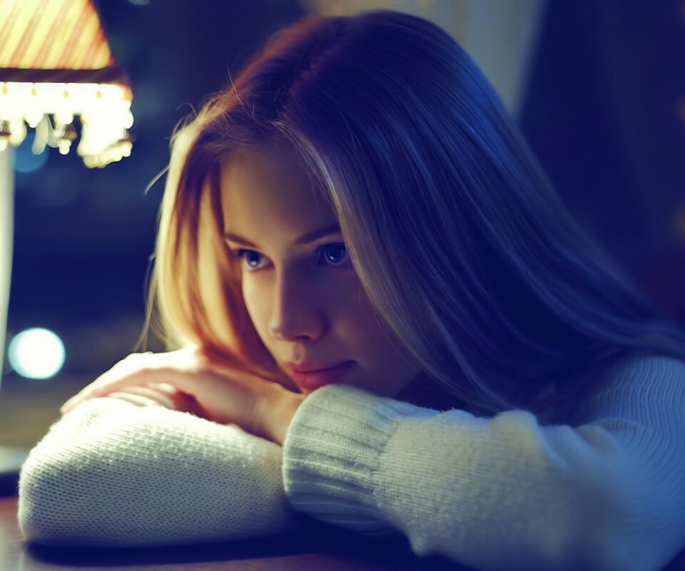 Задумалась обои