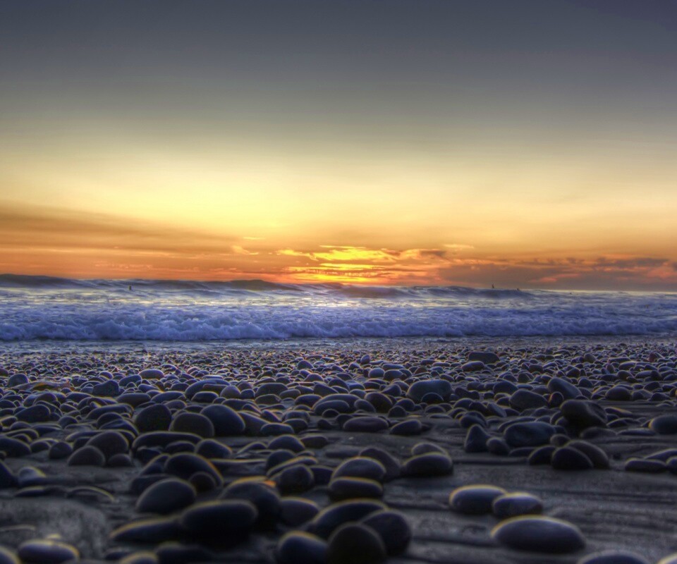 Каменистый пляж обои