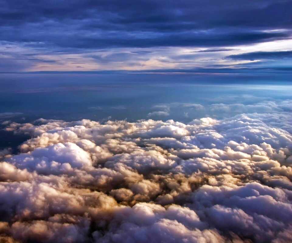 Полет над облаками обои