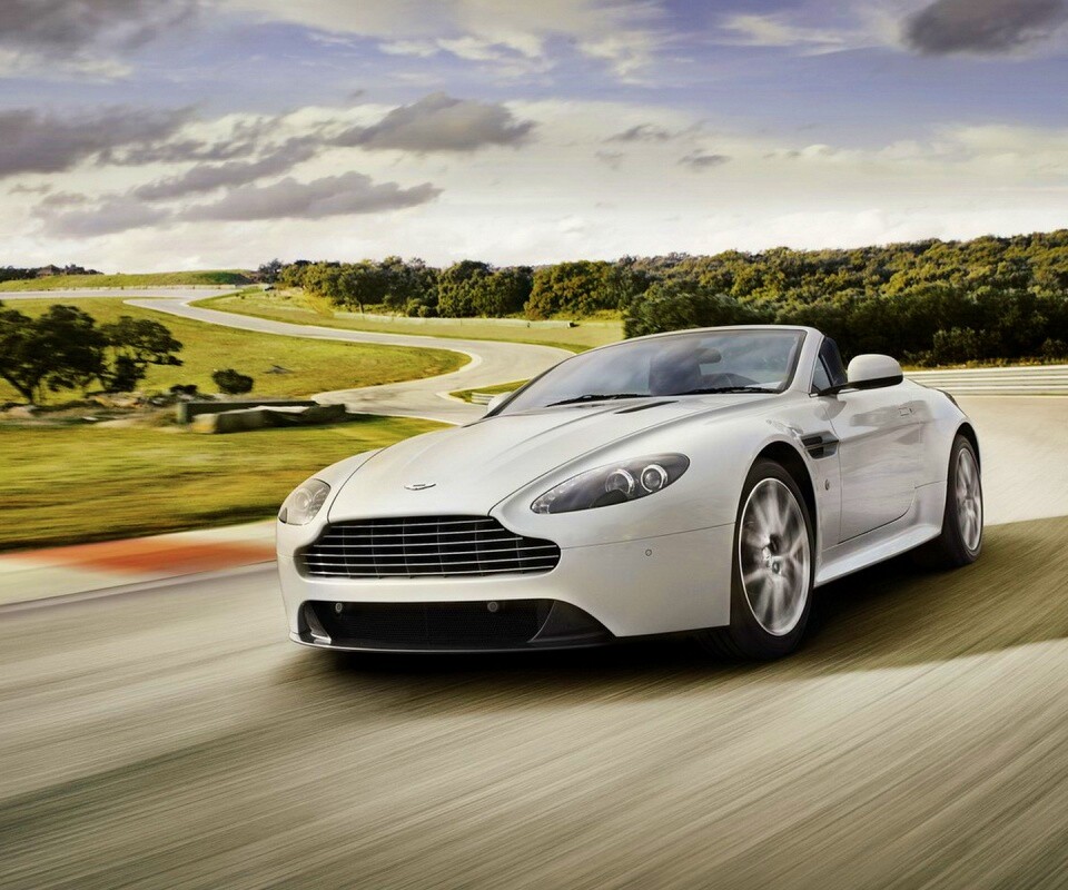 Aston Martin обои