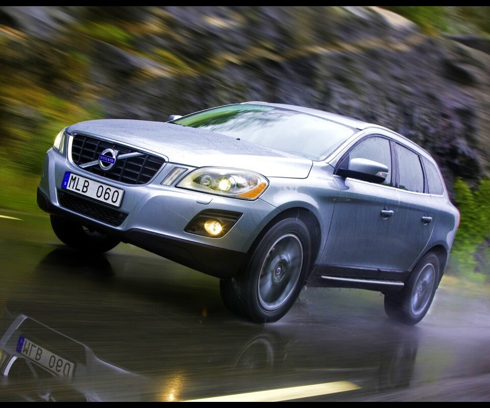 Кроссовер Вольво обои