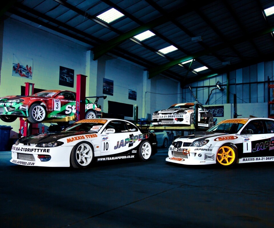 Автомастерская обои