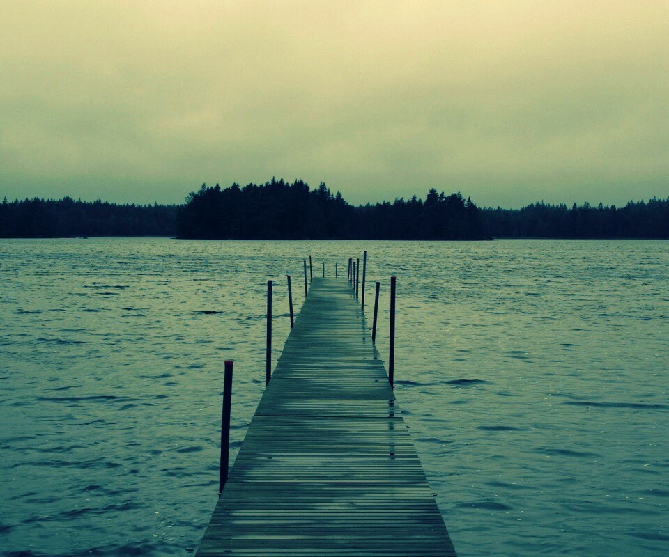 Причал на озере обои