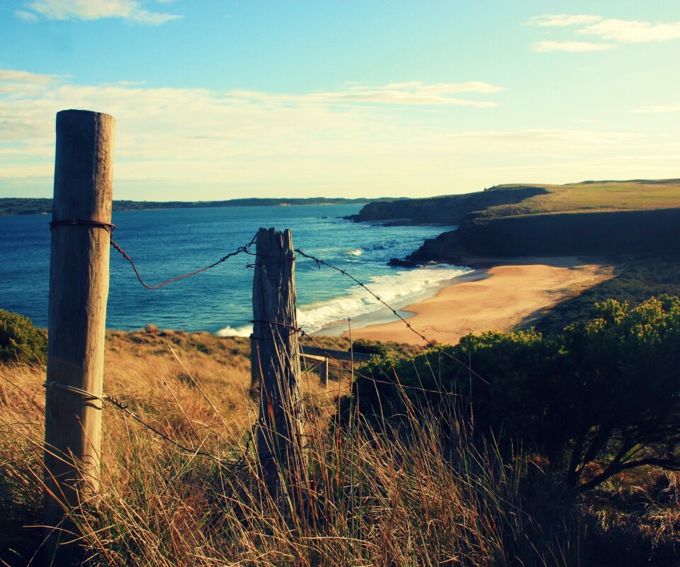 Пляж на озере обои