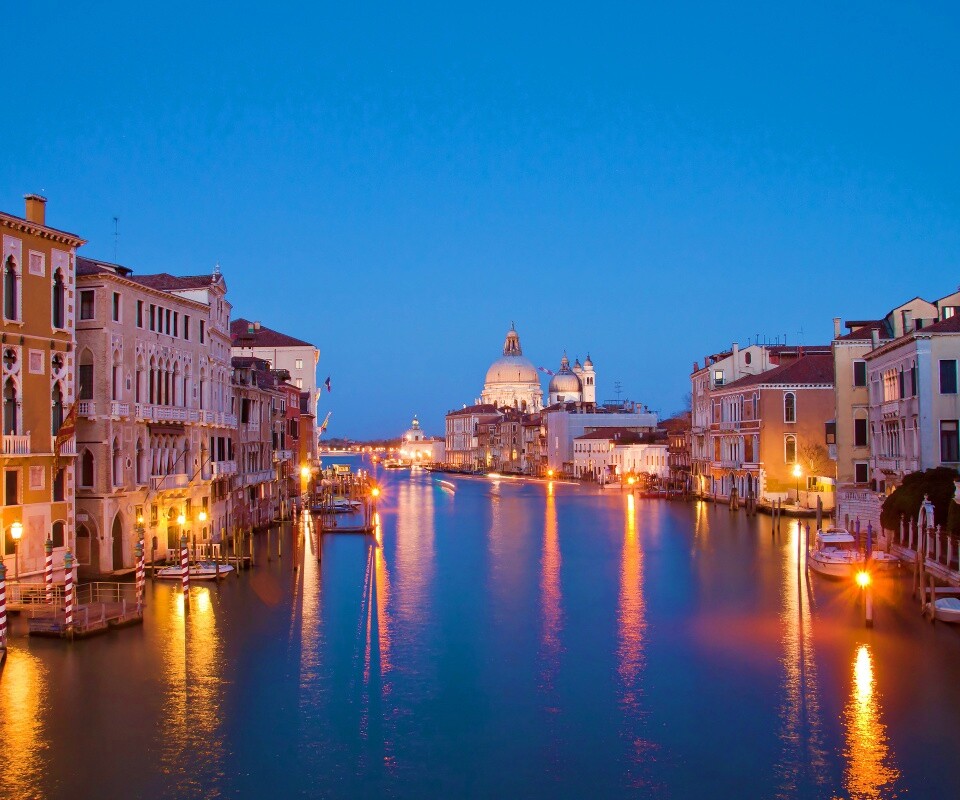 Канал в Венеции обои