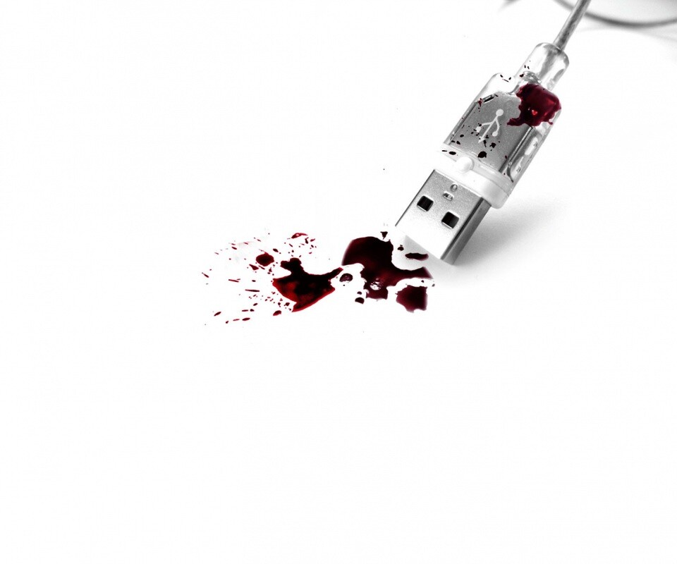 Кровавый usb обои