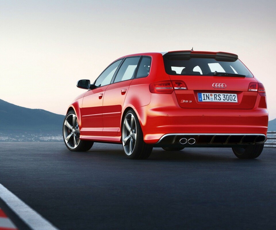 Audi модели RS3 сзади обои