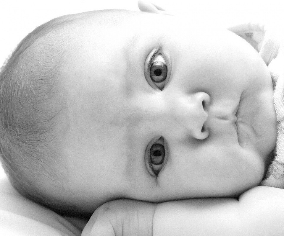 Задумчивый обои