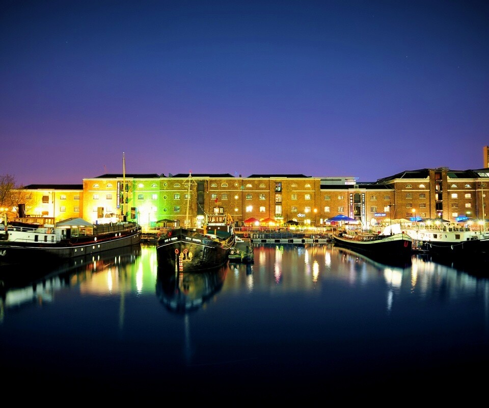 Корабли на спокойной воде обои