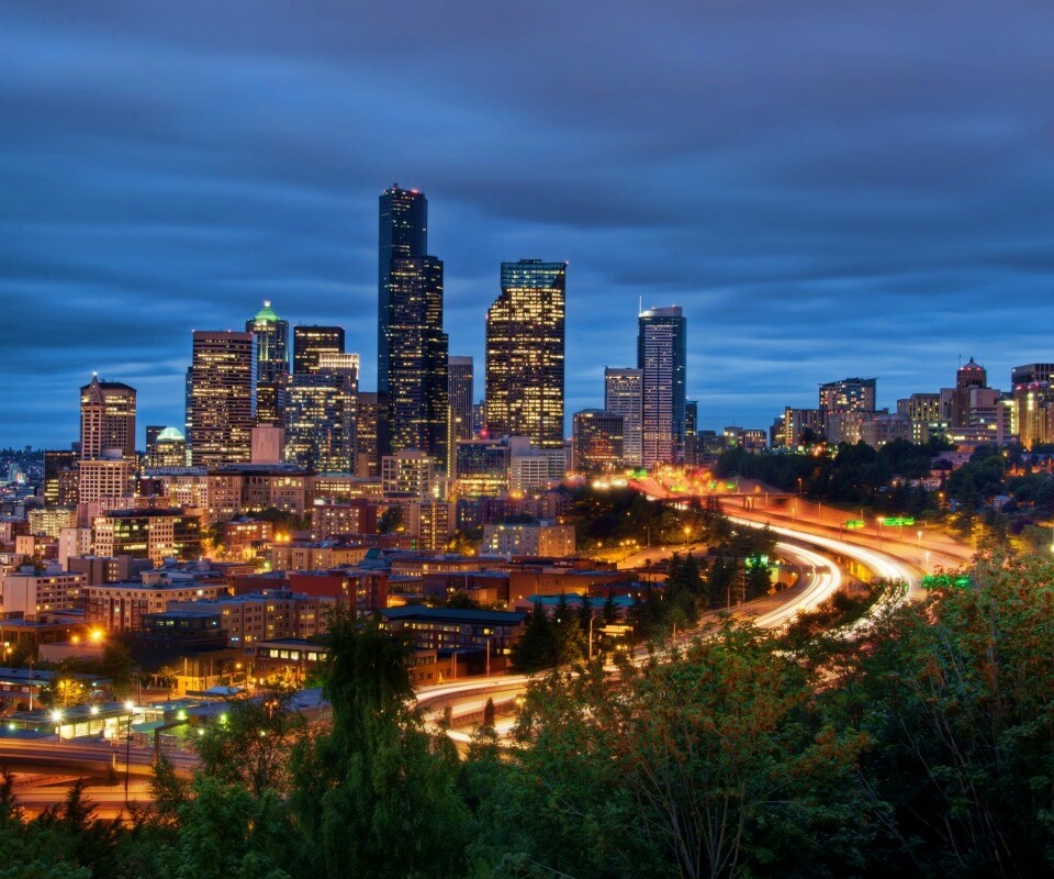 Город вдали обои