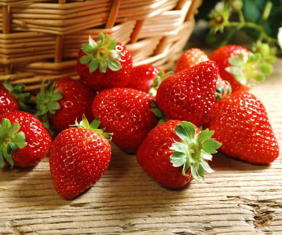 Клубничка обои