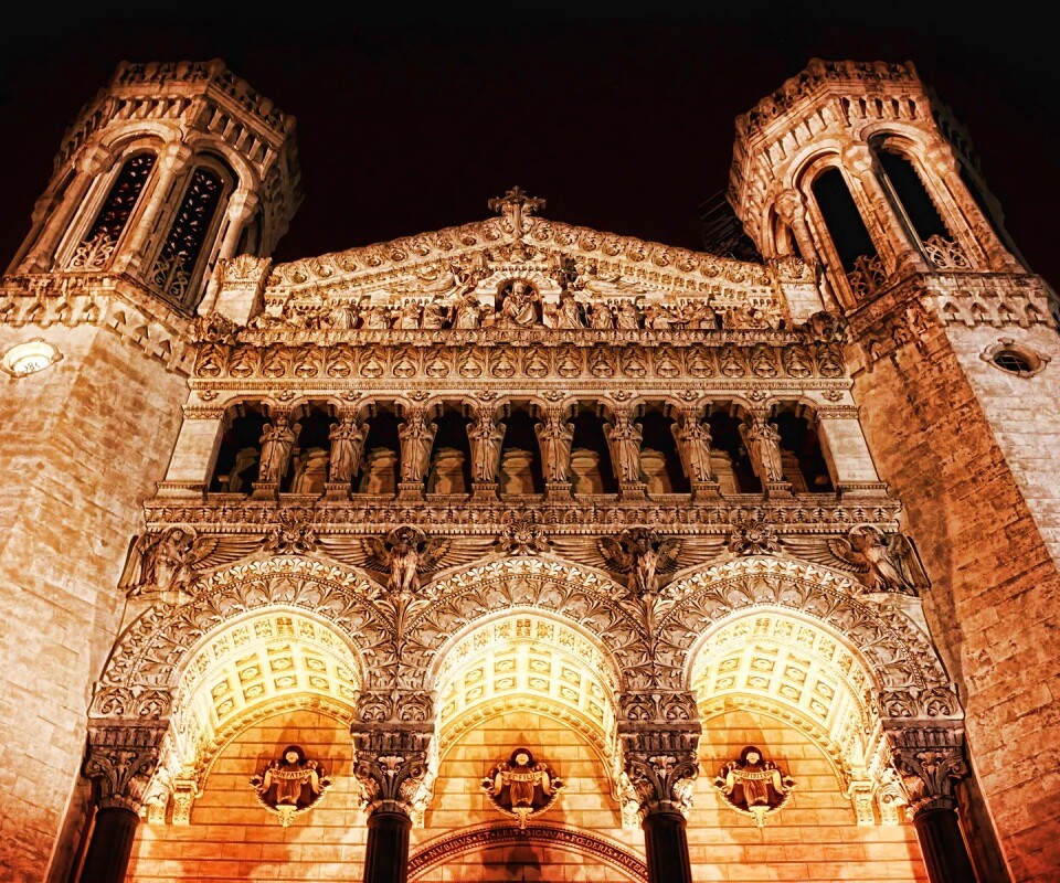 Базилика Нотр-Дам-де-Фурвьер обои