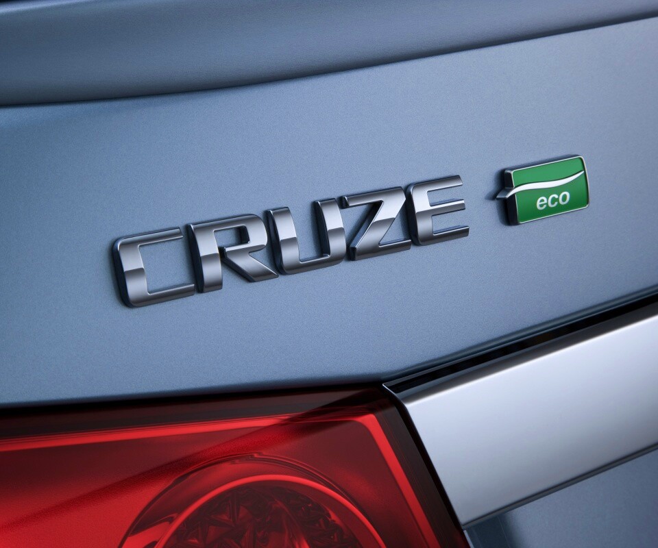 Шильдик Шевроле Круз обои