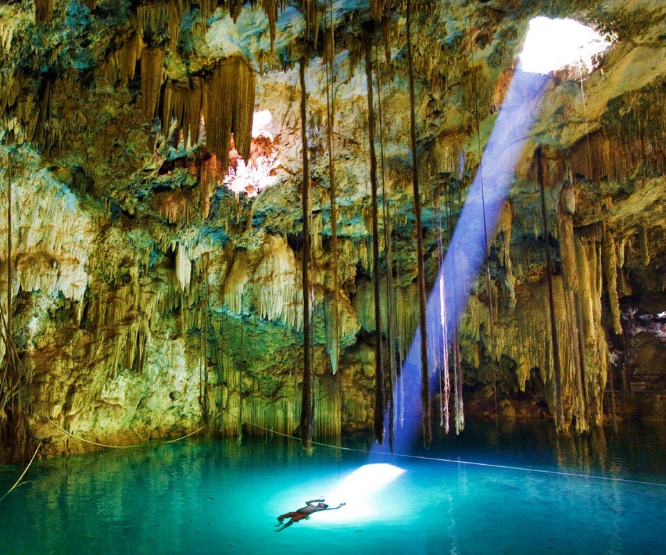 Пещера сталактитов обои