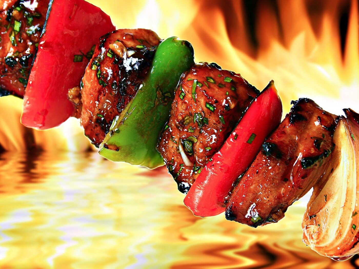 Сочный шашлычок обои
