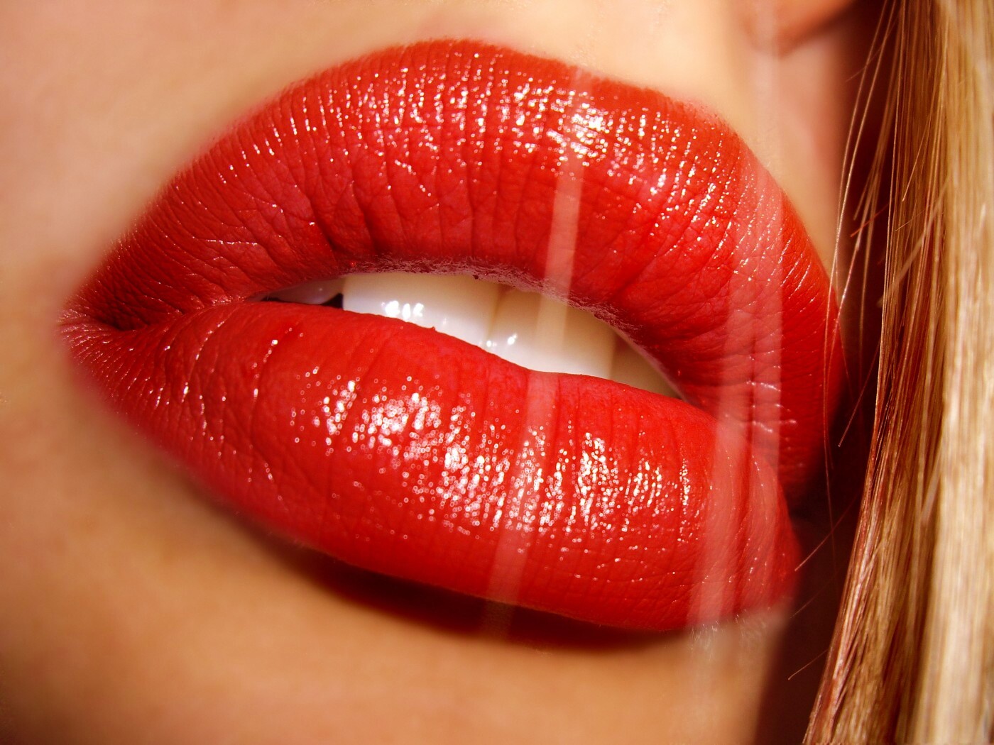 Сочные губы обои
