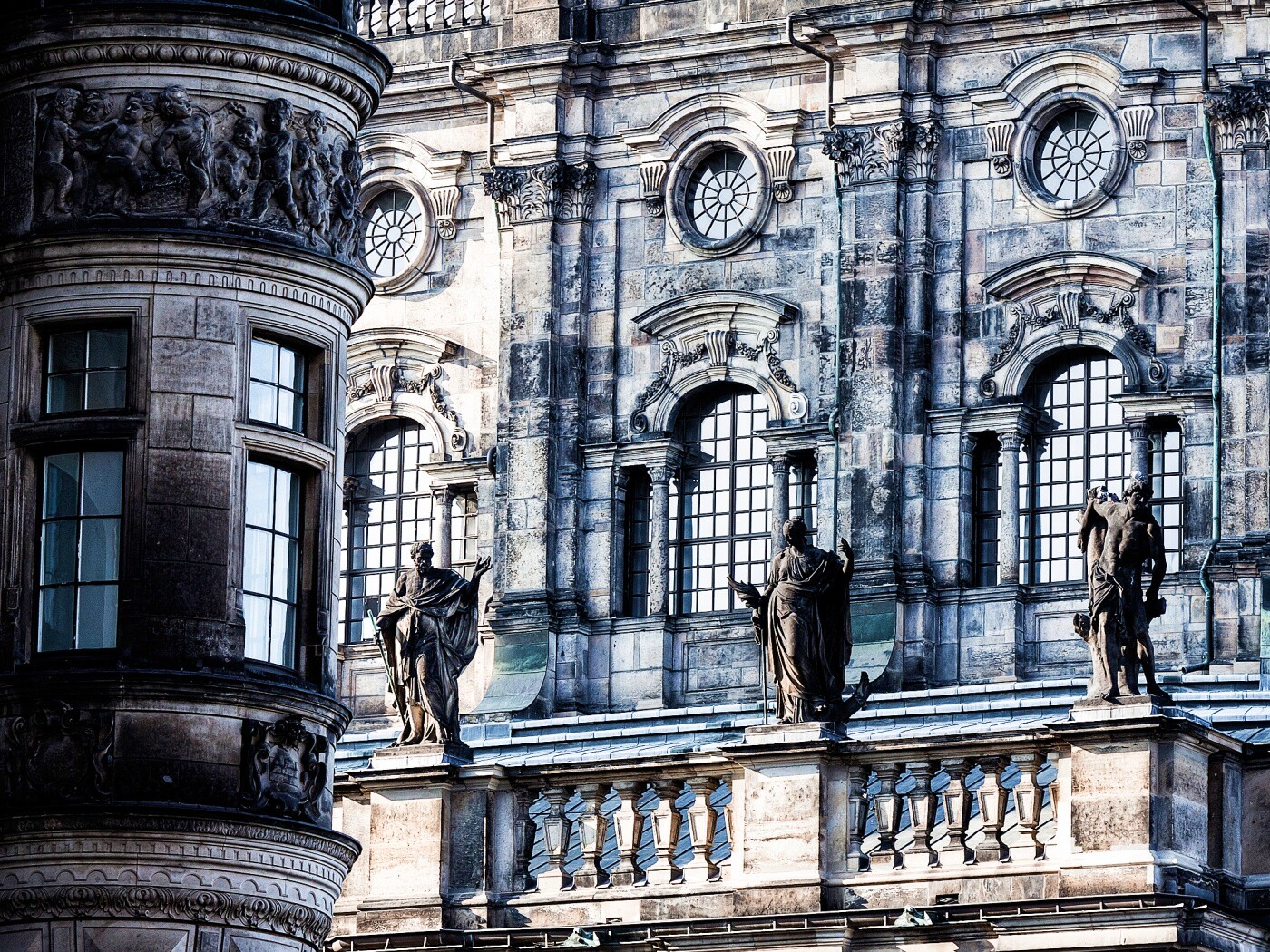 Hofkirche в Дрездене обои