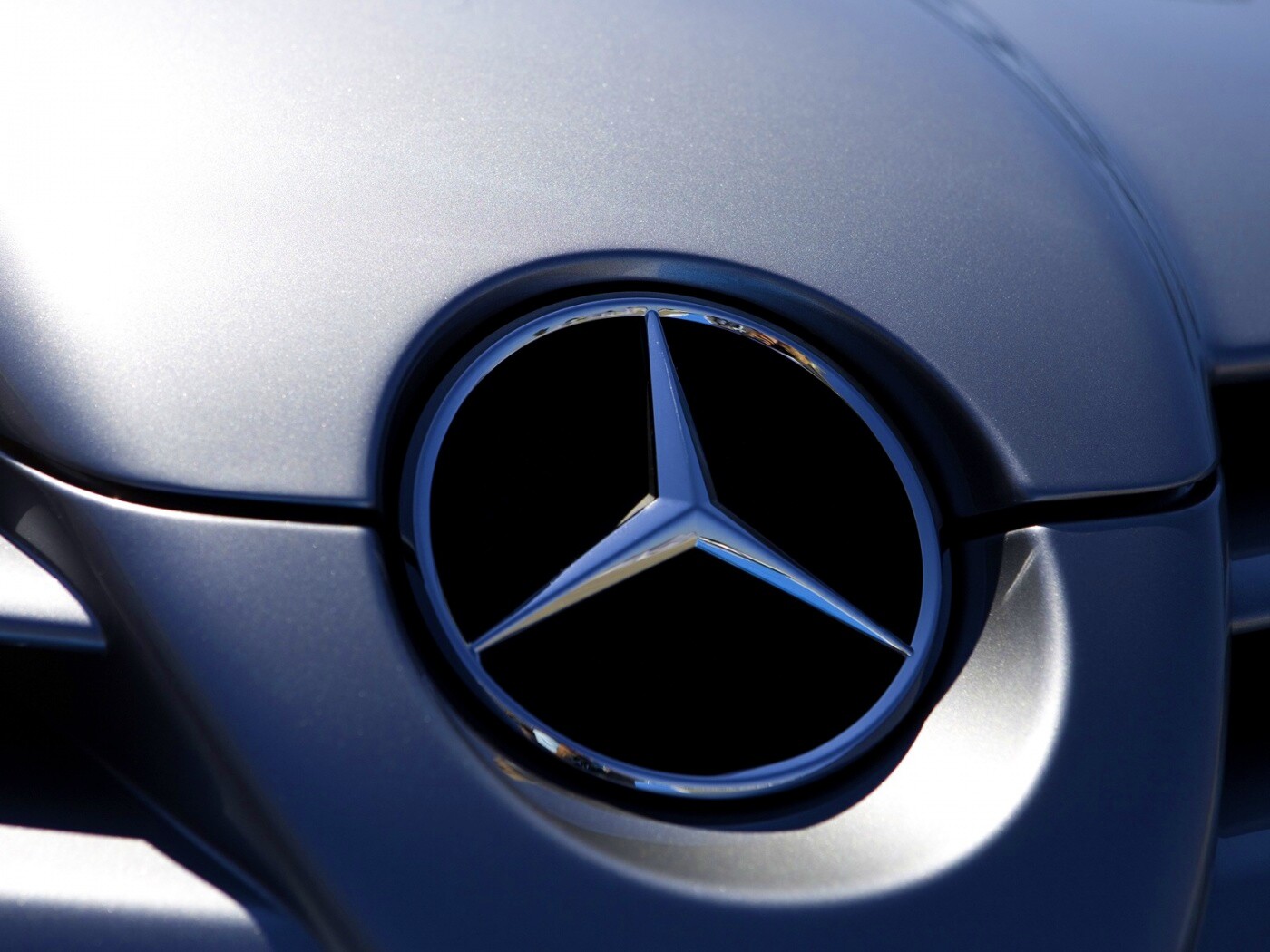 Логотип Мерседес обои