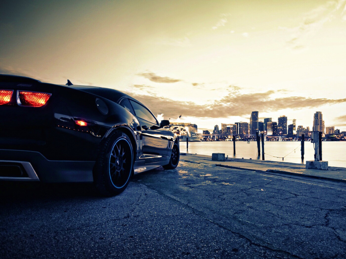 Chevrolet Camaro обои