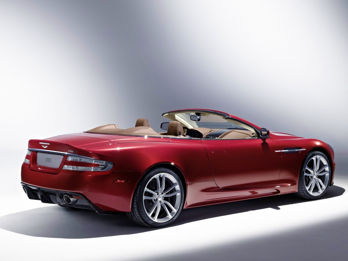 Aston Martin обои