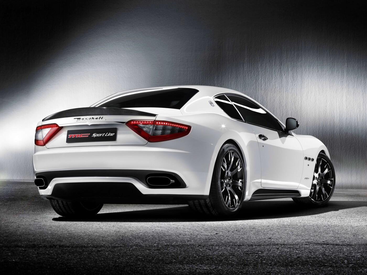 Мазерати Грантуризмо рендер обои