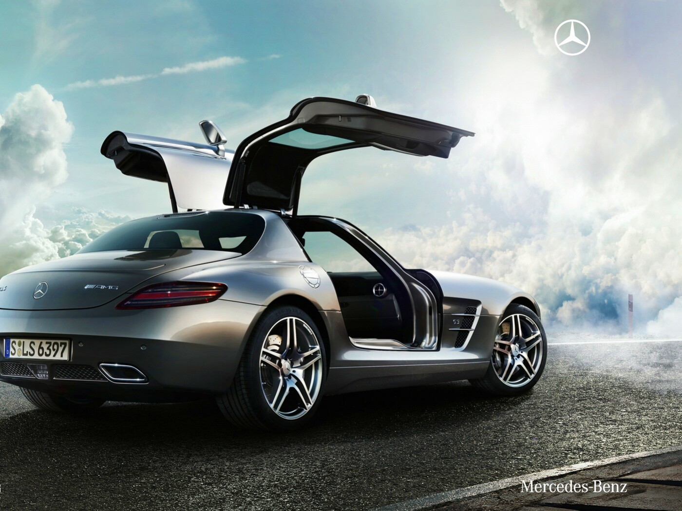 Mercedes Benz SLS обои