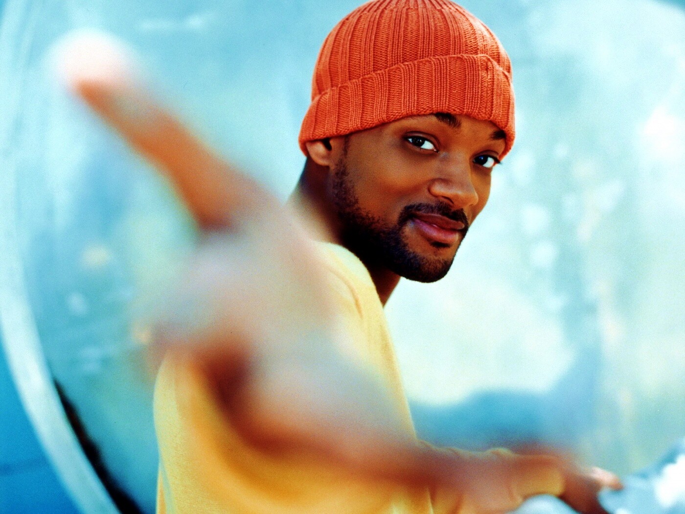 Уилл Смит протягивает тебе руку обои