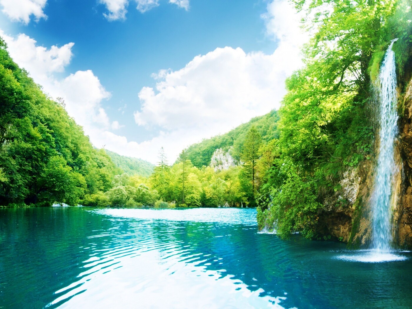 Водопад у реки обои