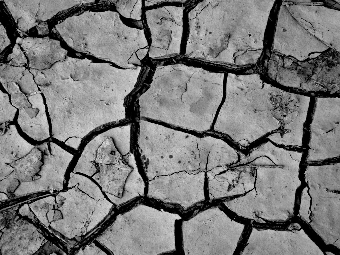 Сухая растрескавшаяся глина обои