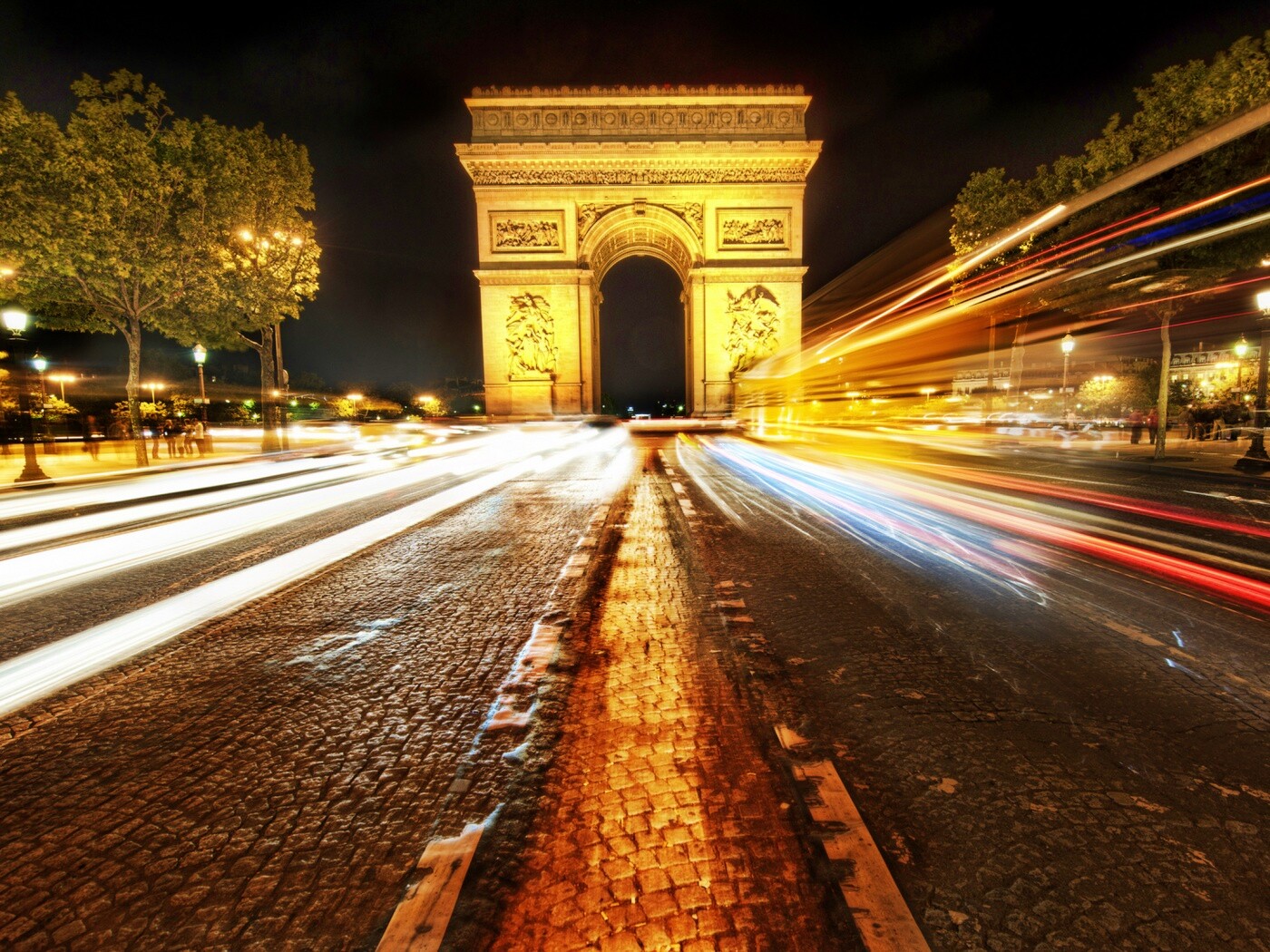 Елисейские поля с Триумфальной аркой обои