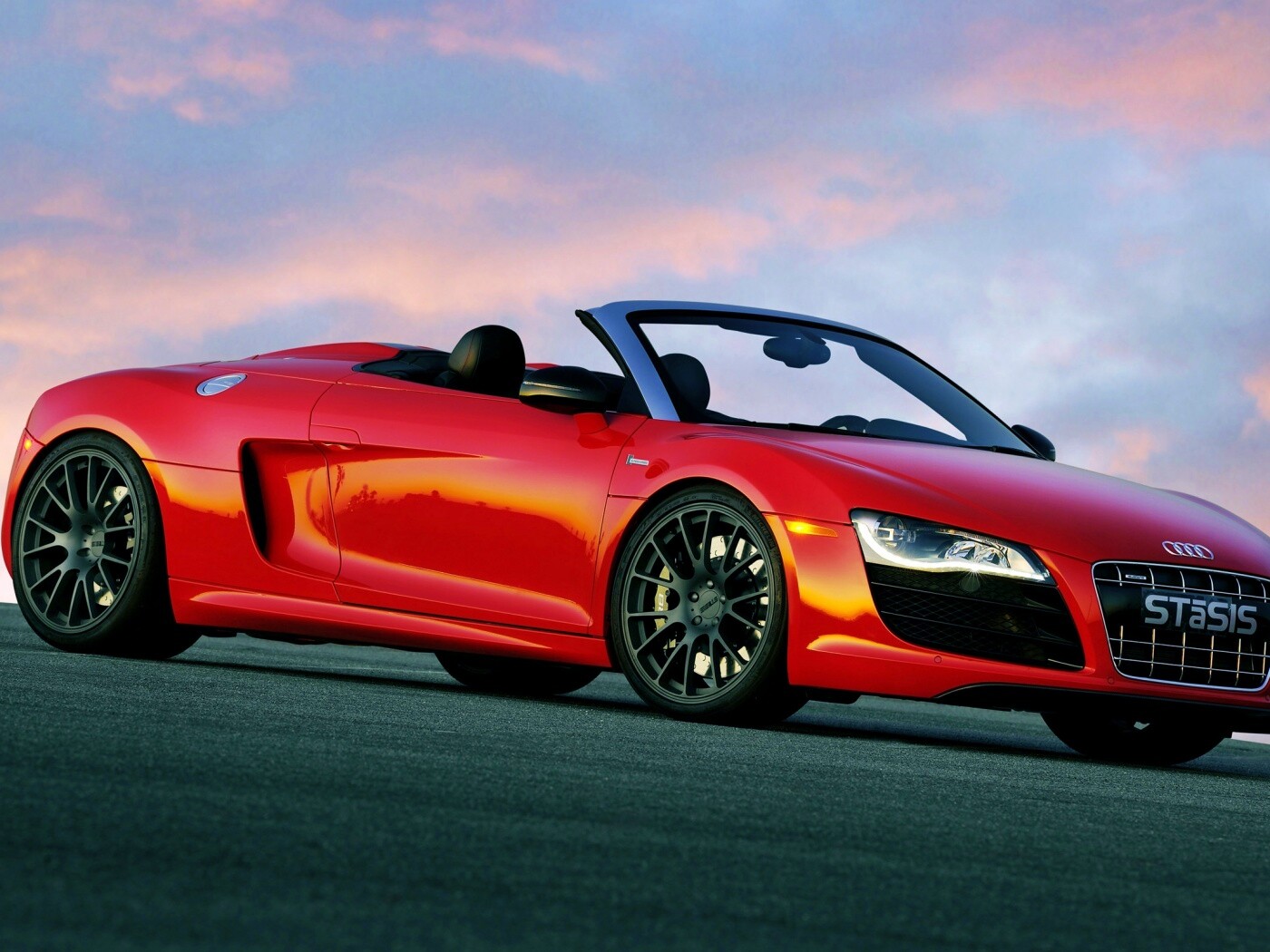 Красная Audi обои