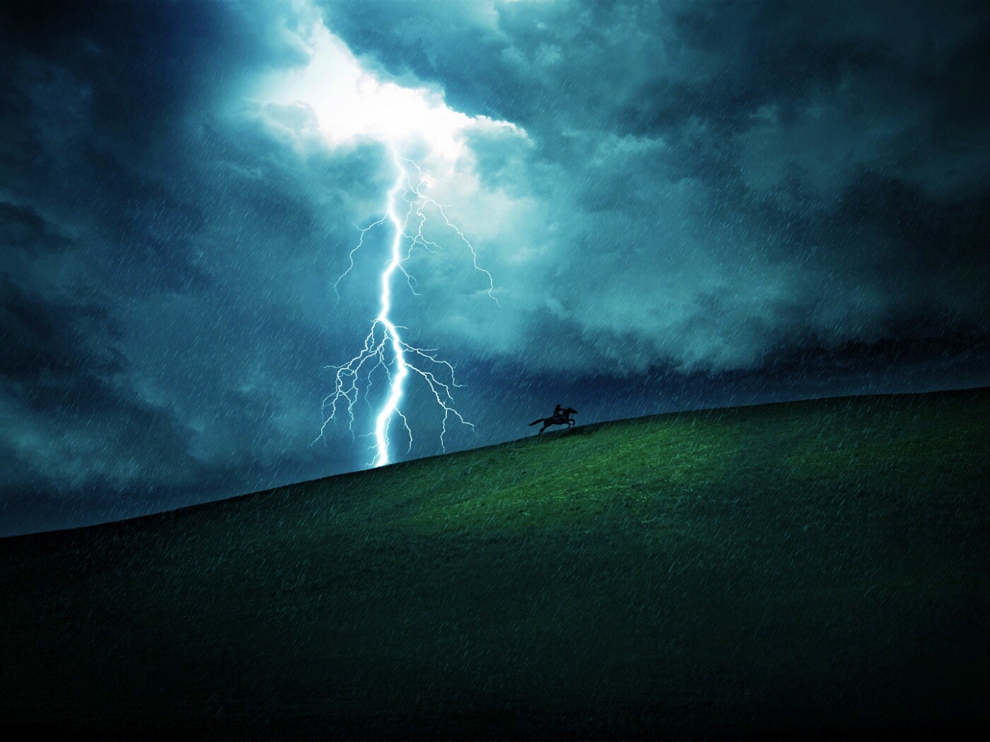 Всадник в буре обои