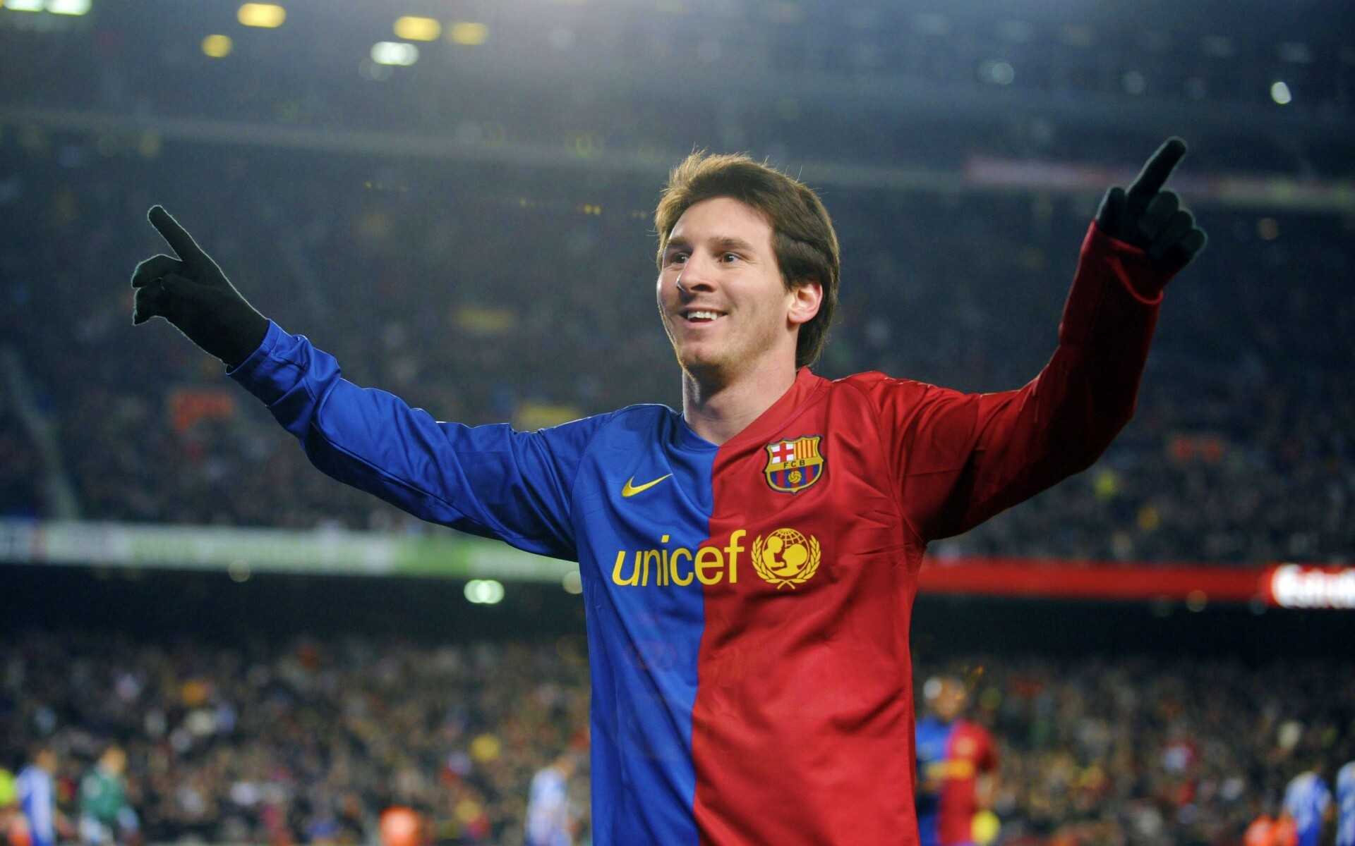 Месси на поле обои