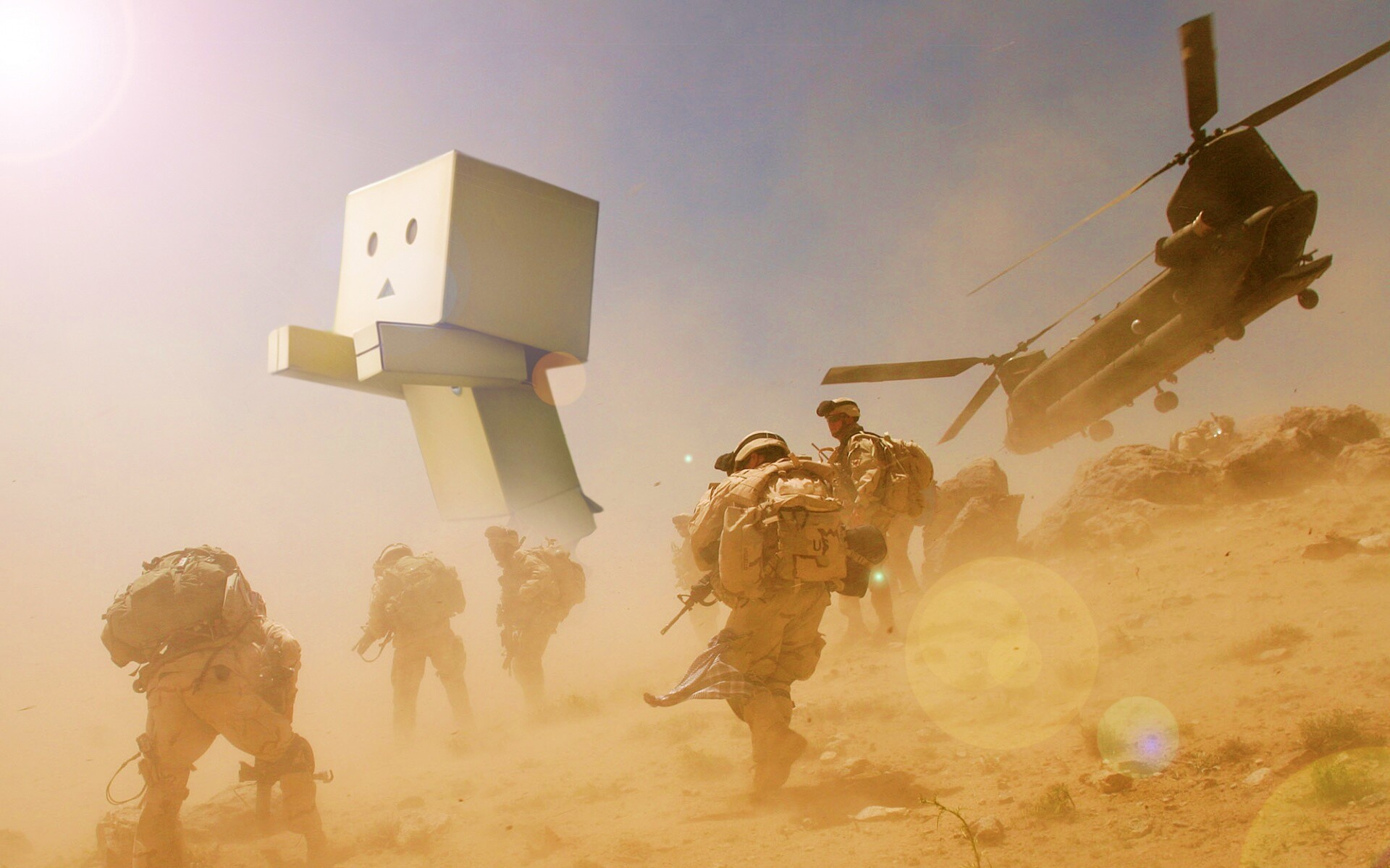 Картонный человек среди солдат обои