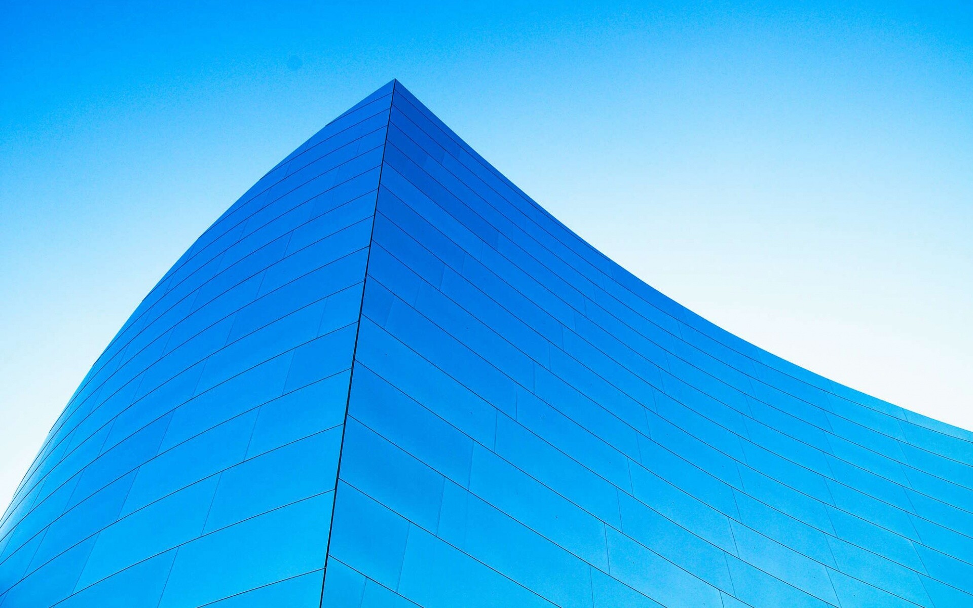 Угол небоскреба обои