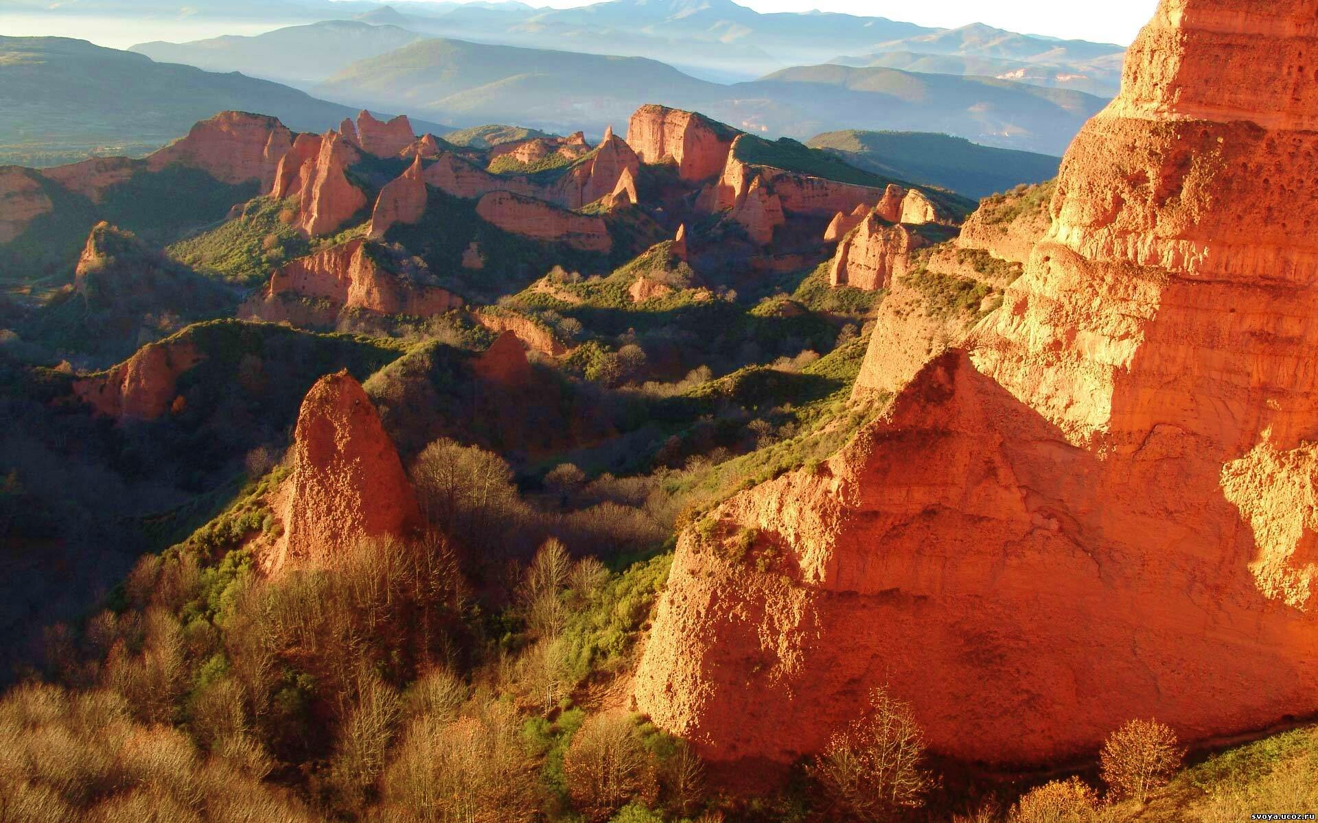 Скалы на рассвете обои