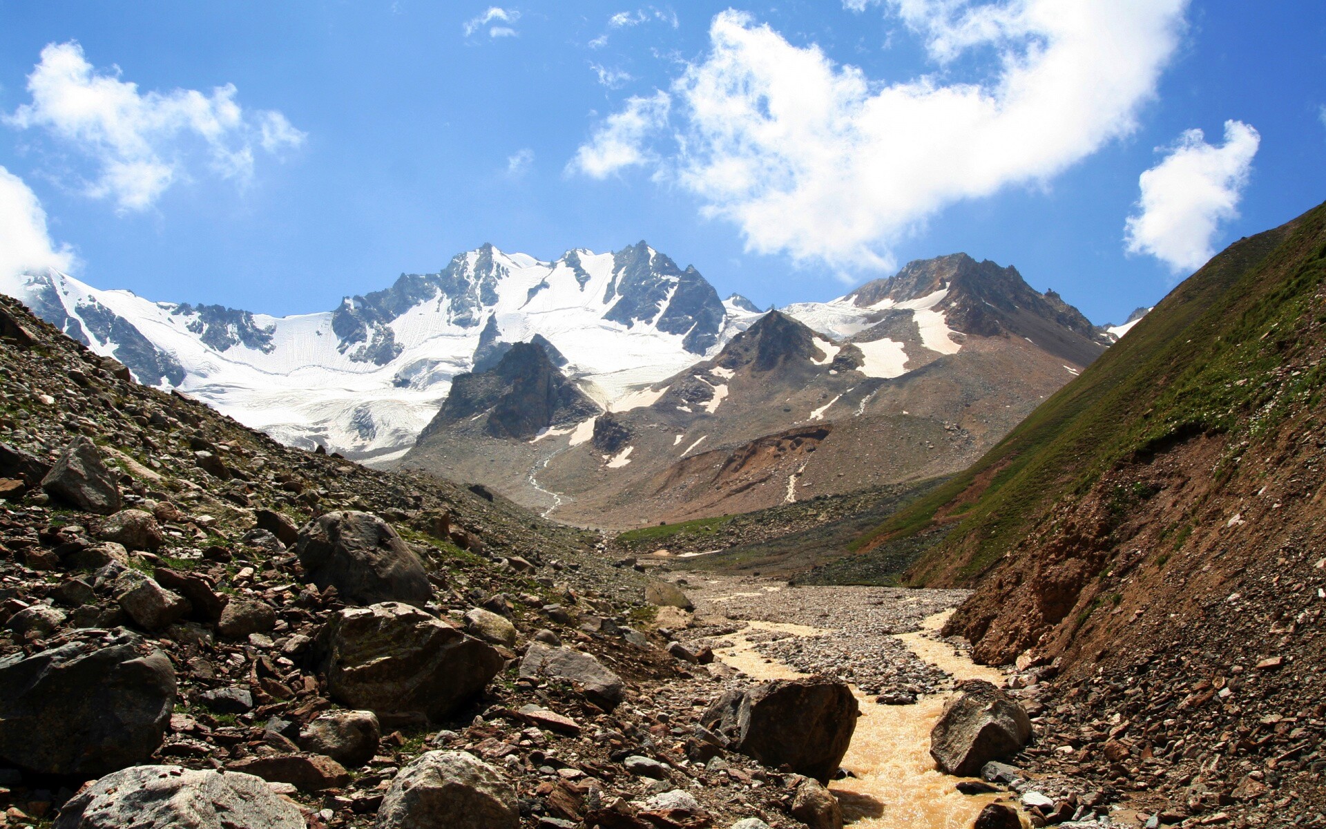 Горный пейзаж обои