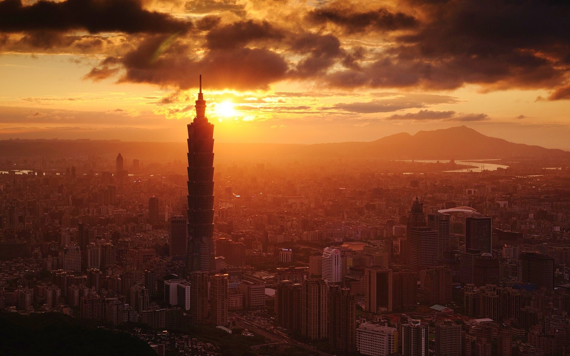 Башня на закате обои