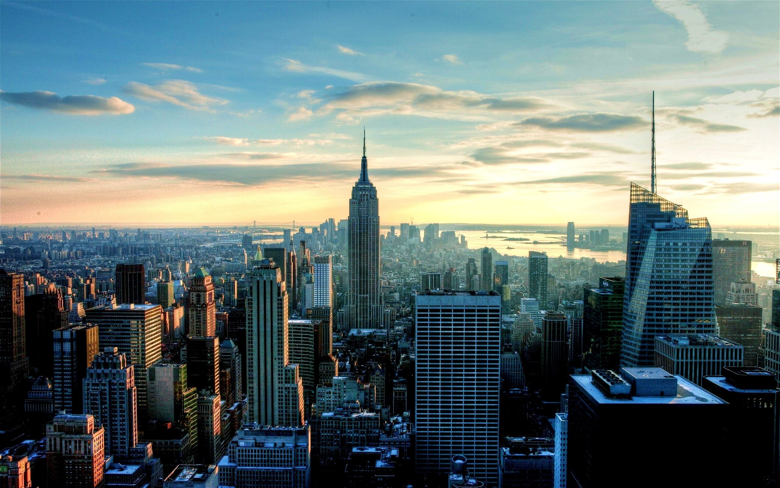 Большой город обои