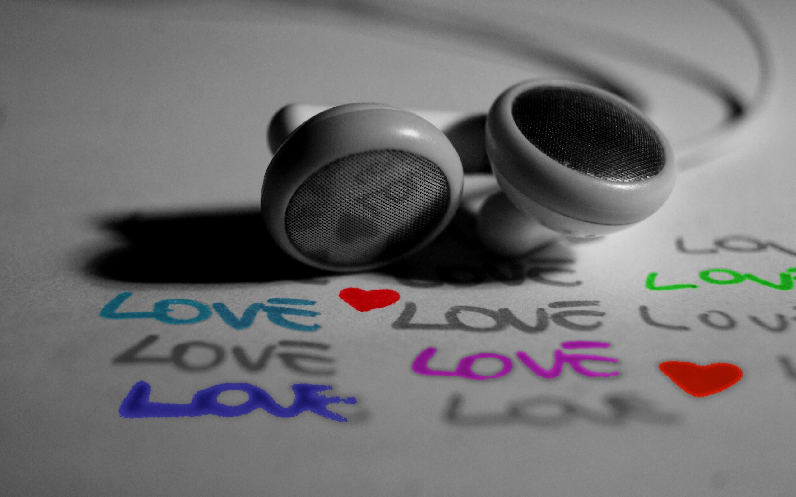 Наушники и любовь обои