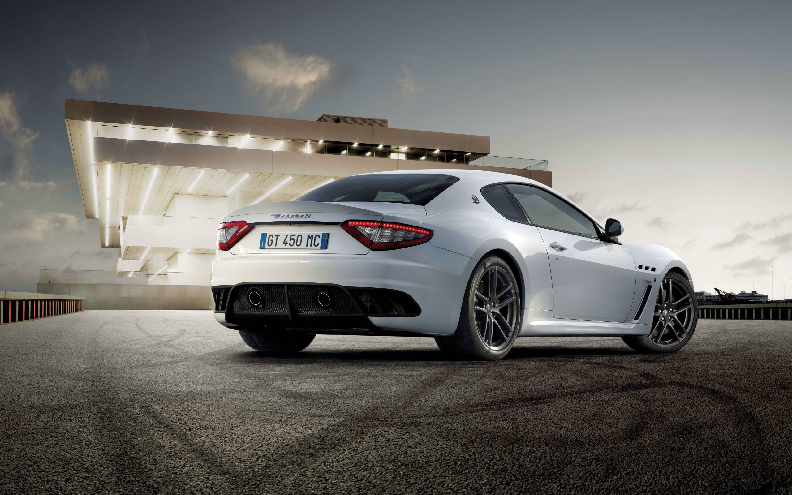 Мазерати обои